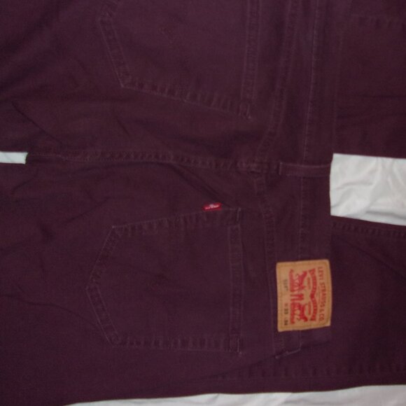 levis  size  33 x 34 maroon 514  denim pants jeans womens stretch - Picture 4 of 6